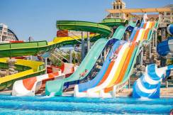 ROYAL HOLIDAY PALACE Pools & Beach